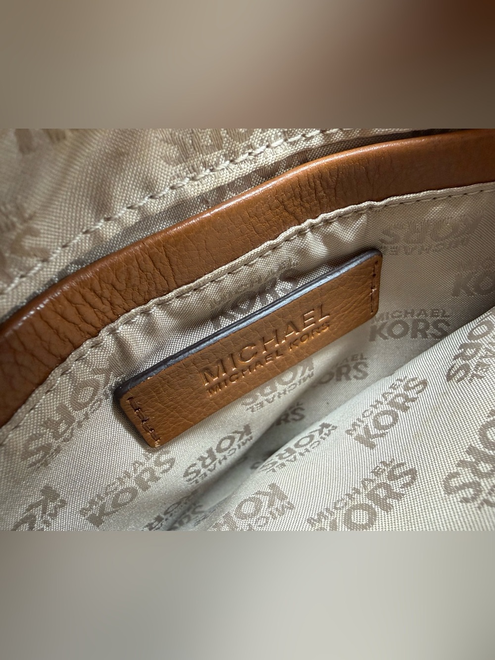 Michael Kors Fulton MK Logo Crossbody Swing Pack Brown - Picture 6 of 9